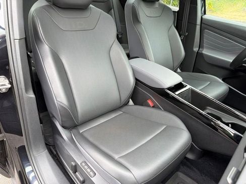 Used 2023 Volkswagen ID.4 Pro S RWD image 14