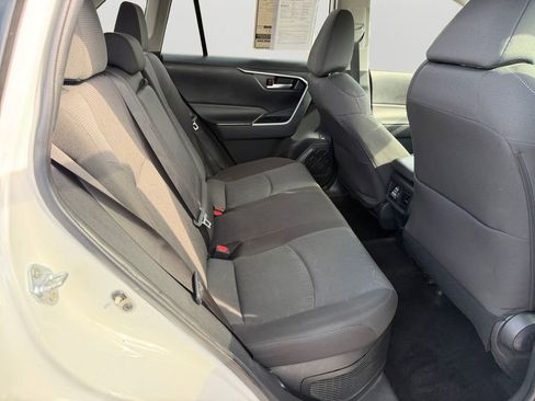 Used 2024 Toyota RAV4 XLE AWD/4WD image 13