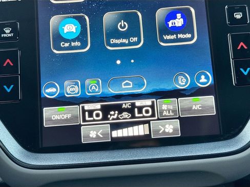 Certified 2025 Subaru Crosstrek 2.5i Limited w/ Crosstrek Mirror Package image 22