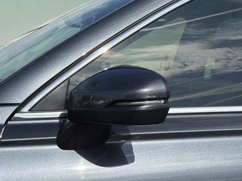 Used 2023 Honda CR-V EX image 14