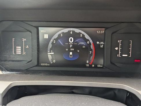 Used 2025 Toyota Tacoma SR5 AWD/4WD image 23