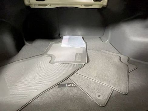 Used 2025 Kia K4 EX FWD image 19