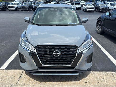Certified 2023 Nissan Kicks SV FWD image 2