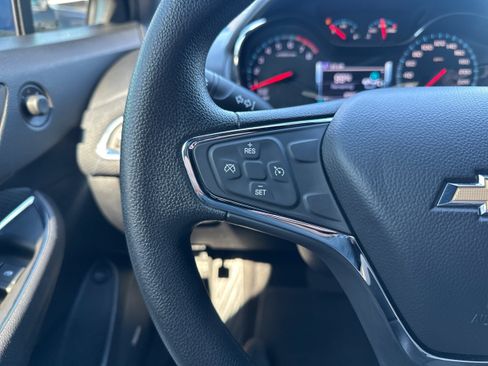 Used 2018 Chevrolet Cruze LT w/ LT True North Edition FWD image 33