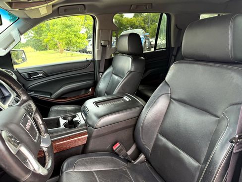 Used 2016 GMC Yukon SLT image 10