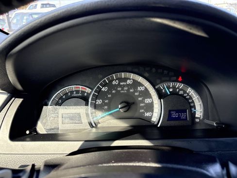 Used 2014 Toyota Camry SE FWD image 19
