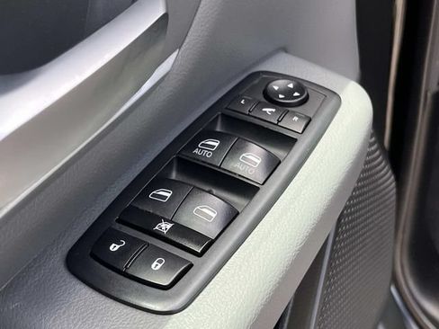 Certified 2020 RAM 1500 Big Horn RWD image 28