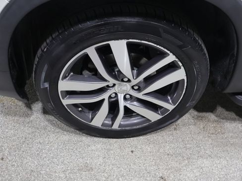 Used 2017 Honda Pilot Touring image 10