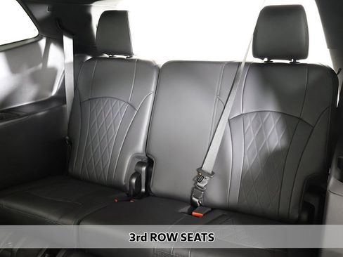 Used 2022 Buick Enclave Avenir w/ Avenir Technology Package image 13