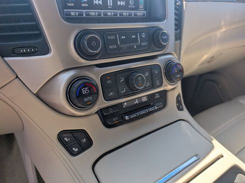 Used 2017 GMC Yukon Denali AWD/4WD image 22