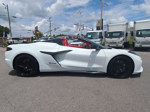 New 2025 Chevrolet Corvette Z06 image 9