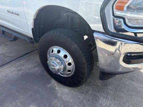 Used 2024 RAM 3500 Laramie w/ Towing Technology Group AWD/4WD image 12