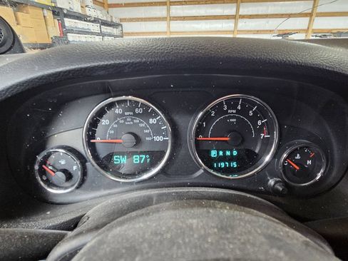 Used 2014 Jeep Wrangler Unlimited Sport w/ Quick Order Package 24S AWD/4WD image 14