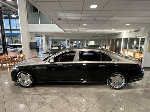 New 2025 Mercedes-Benz Maybach S 680 4MATIC image 2