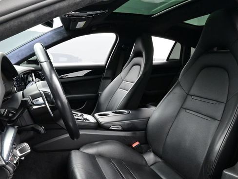 Certified 2019 Porsche Panamera Turbo S w/ Premium Package Plus AWD/4WD image 5