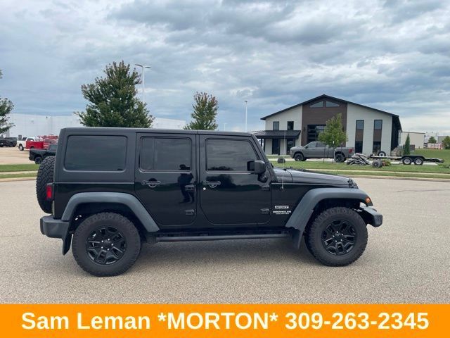 Used 2015 Jeep Wrangler Unlimited Sport AWD/4WD image 2