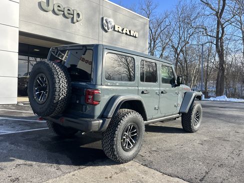 New 2026 Jeep Wrangler Unlimited Rubicon image 17