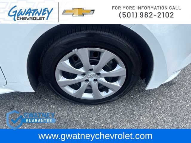 Used 2024 Toyota Corolla LE FWD image 12