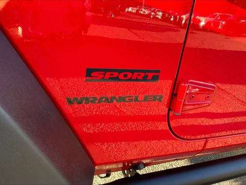 Used 2013 Jeep Wrangler Sport image 26