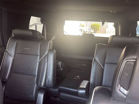 Used 2022 Cadillac Escalade Sport w/ Touring Package AWD/4WD image 21