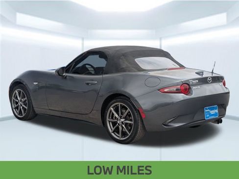 Used 2016 MAZDA MX-5 Miata Grand Touring RWD image 4