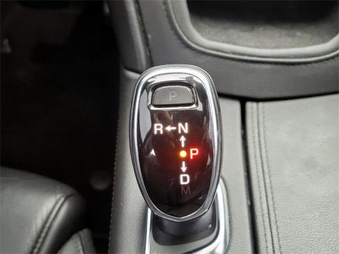 Used 2019 Cadillac XT5 Luxury image 24