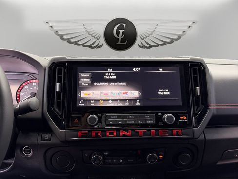 Used 2025 Nissan Frontier Pro-X RWD image 23
