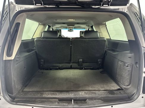 Used 2010 Chevrolet Suburban LTZ image 24