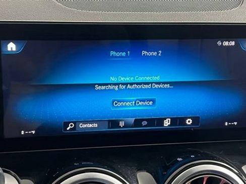 Used 2022 Mercedes-Benz GLB 250 image 30