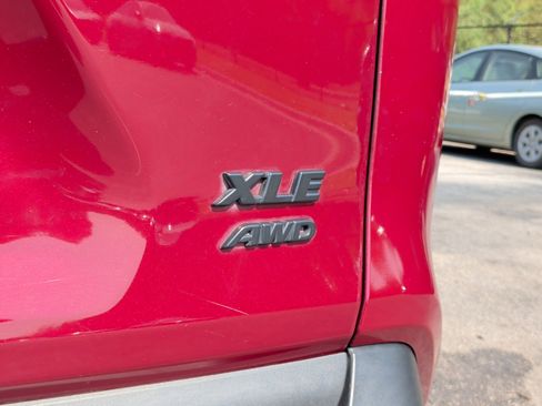 Used 2019 Toyota RAV4 XLE w/ All Weather Liner Package AWD/4WD image 12