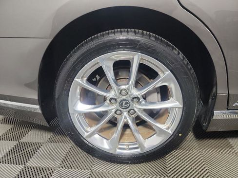 Used 2019 Lexus LS 500h AWD image 3