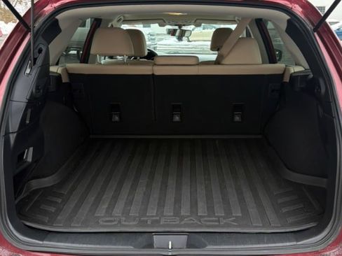 Used 2018 Subaru Outback 3.6R Limited image 9