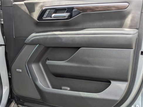 Certified 2025 Chevrolet Tahoe Z71 w/ Comfort Package image 30