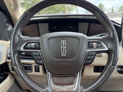 Used 2021 Lincoln Navigator L Reserve AWD/4WD image 32