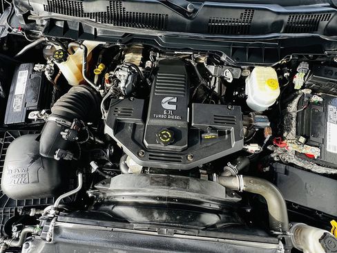 Used 2014 RAM 2500 Laramie image 18