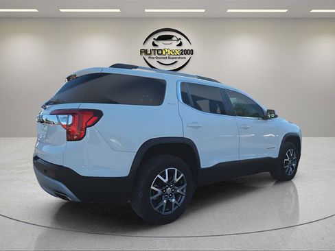 Used 2023 GMC Acadia SLT image 7