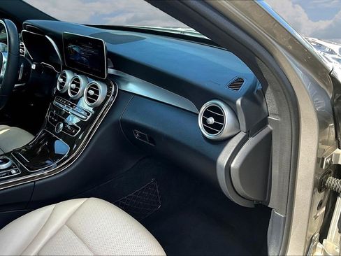 Used 2020 Mercedes-Benz C 300 Sedan image 24
