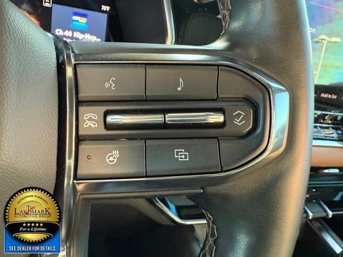 Used 2024 GMC Canyon AT4 w/ AT4 Premium Package image 11