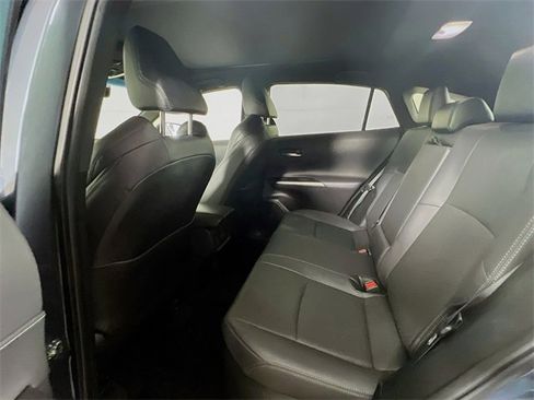 Used 2023 Toyota Venza Limited image 19