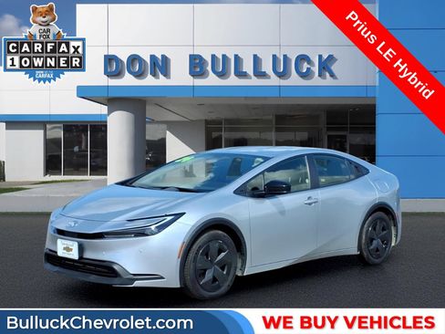 Used 2024 Toyota Prius LE FWD image 1