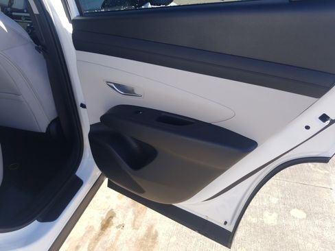 New 2026 Hyundai Tucson SEL image 14