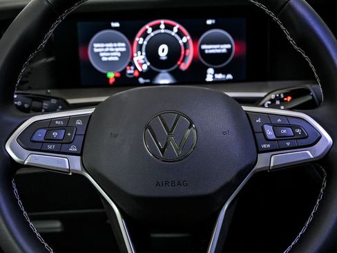 New 2026 Volkswagen Tiguan SE image 11