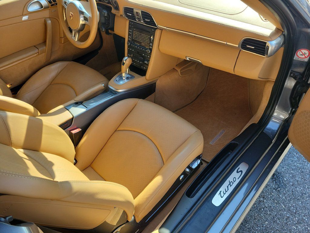 Used 2012 Porsche 911 Turbo S AWD/4WD image 18