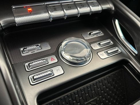 New 2026 Lincoln Nautilus Premier AWD/4WD image 28
