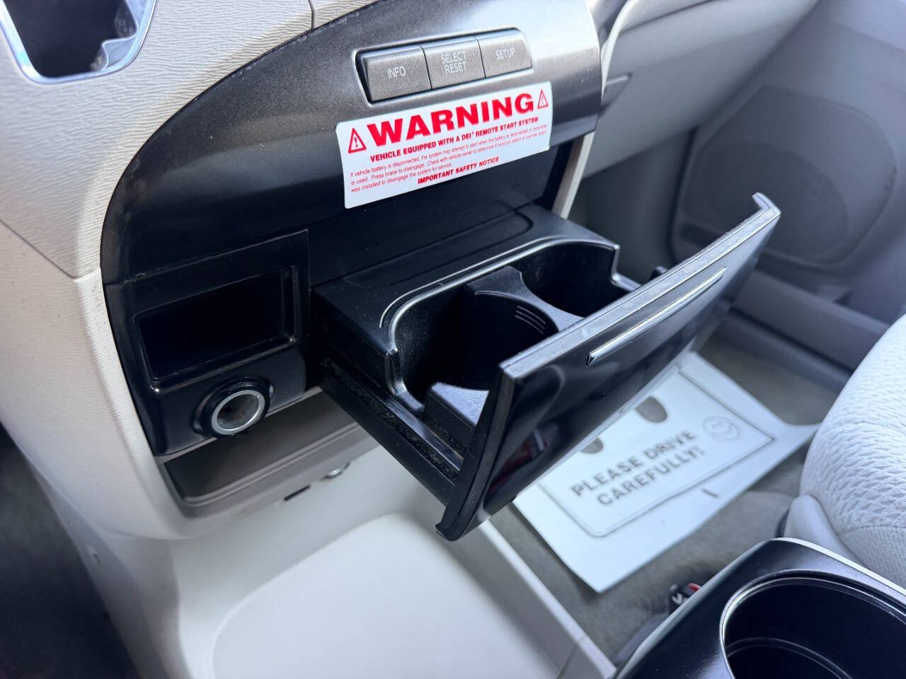 Used 2011 Toyota Sienna LE FWD image 39