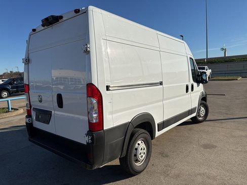 Used 2023 RAM ProMaster 2500 image 9