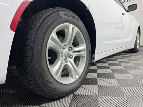 Used 2022 Dodge Charger SXT image 19