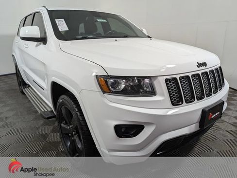 Used 2015 Jeep Grand Cherokee Altitude AWD/4WD image 2