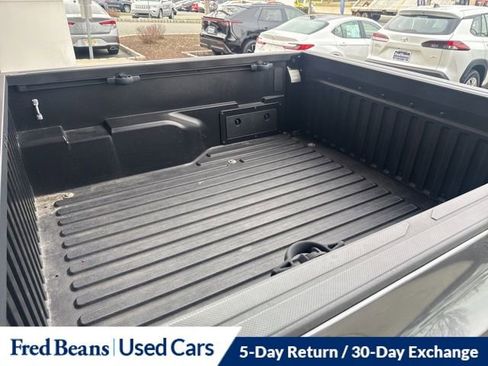 Used 2022 Toyota Tacoma SR image 21
