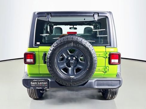 Used 2025 Jeep Wrangler Sport image 6